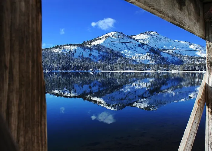 Ξενοδοχείο Aden 3*