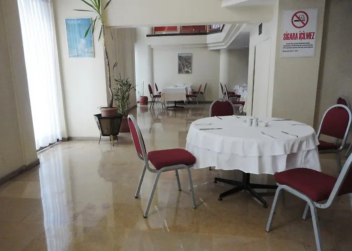 Ξενοδοχείο Aden 3*