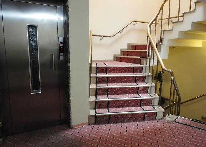 Aden Ξενοδοχείο