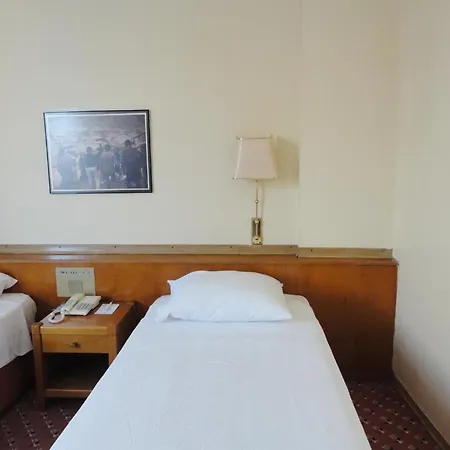 Otel Aden 3*