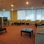 Aden 3*